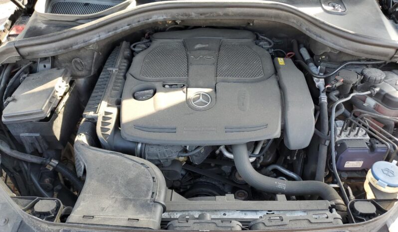 
								Mercedes-Benz ML-Class full									