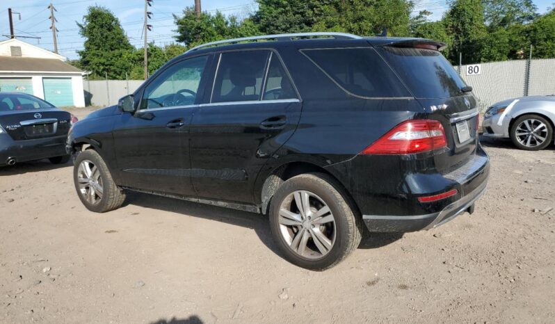 
								Mercedes-Benz ML-Class full									