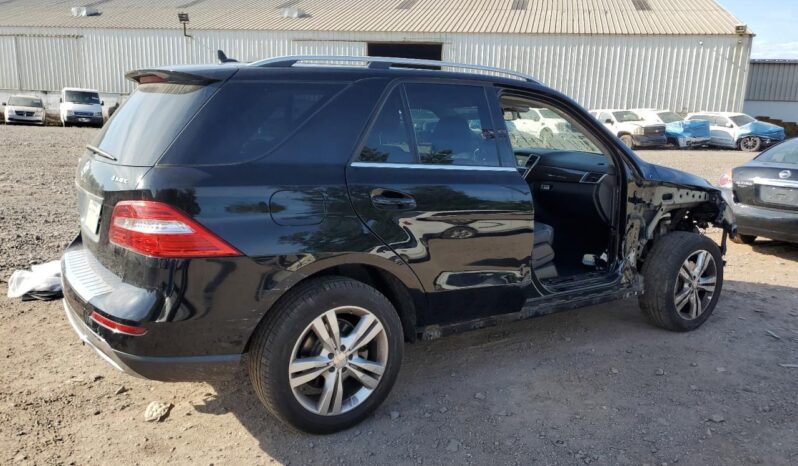 
								Mercedes-Benz ML-Class full									
