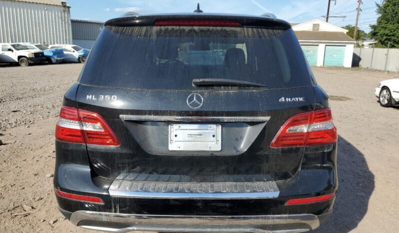 
								Mercedes-Benz ML-Class full									