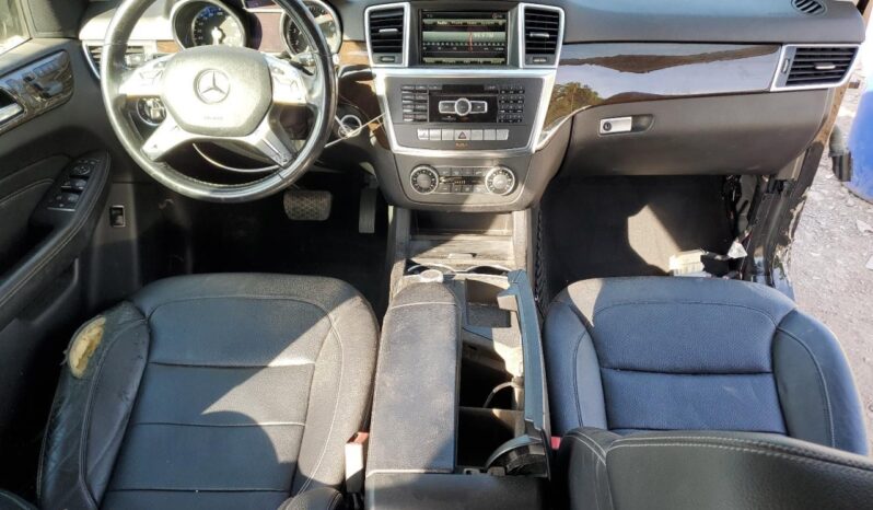
								Mercedes-Benz ML-Class full									