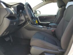 
										Toyota RAV4 full									