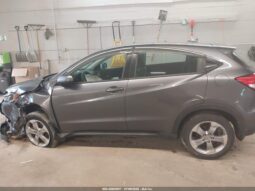 
										Honda HR-V full									