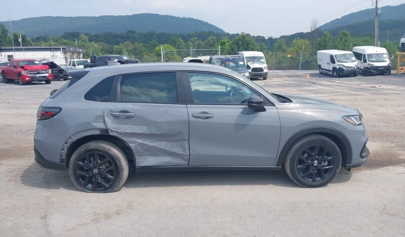 
								Honda HR-V full									