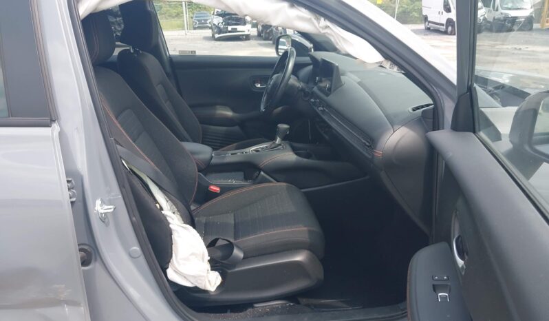 
								Honda HR-V full									