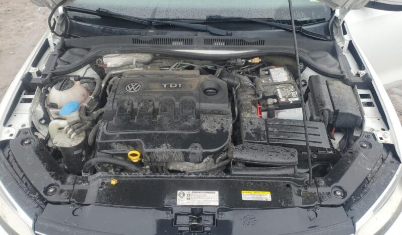 
								2015 Volkswagen Jetta full									