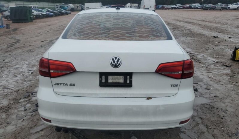
								2015 Volkswagen Jetta full									