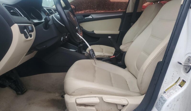 
								2015 Volkswagen Jetta full									