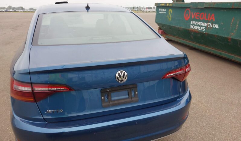 
								VOLKSWAGEN JETTA full									