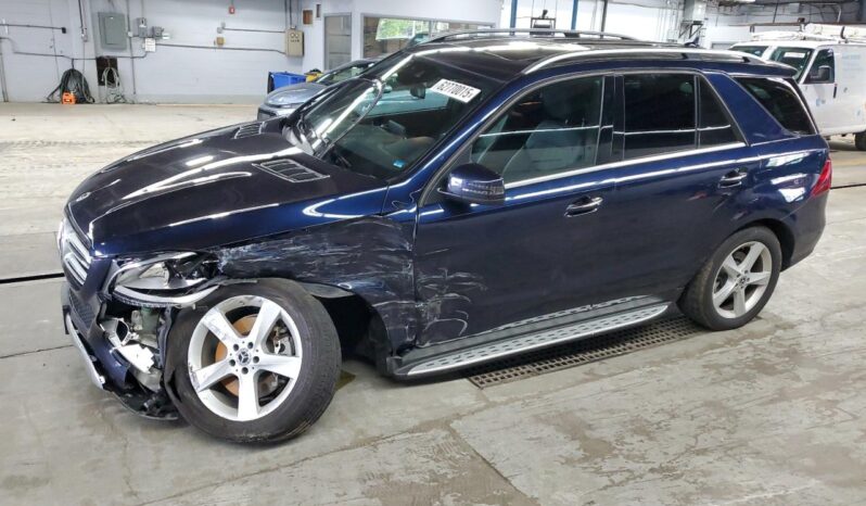 
								MERCEDES-BENZ GLE full									