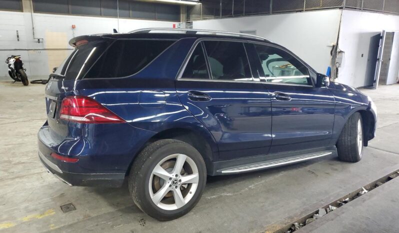 
								MERCEDES-BENZ GLE full									