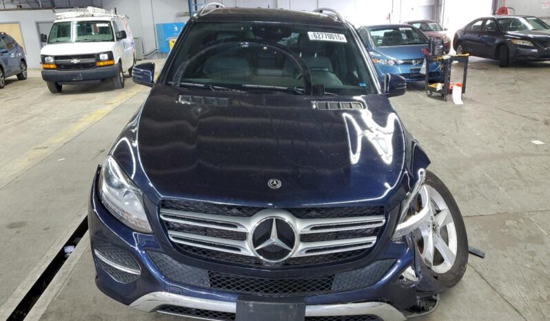
								MERCEDES-BENZ GLE full									