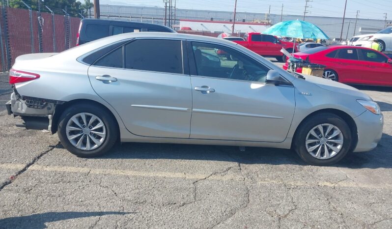 
								Toyota Camry full									
