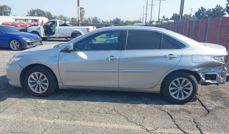 
								Toyota Camry full									