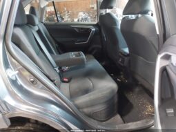 
										TOYOTA RAV4 full									