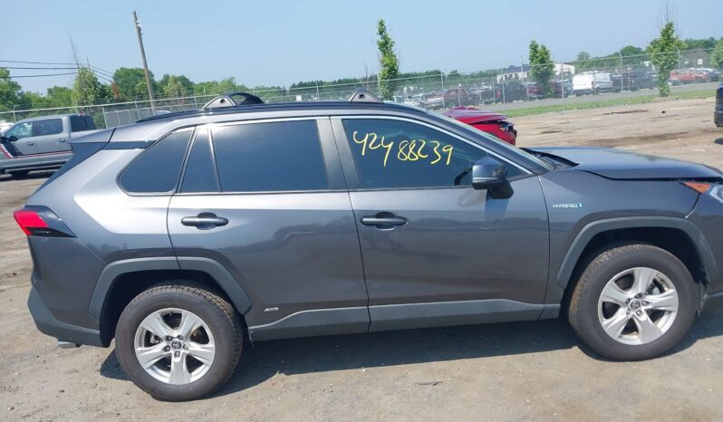
								Toyota RAV4 full									