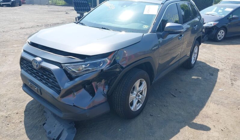
								Toyota RAV4 full									