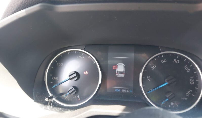 
								Toyota RAV4 full									