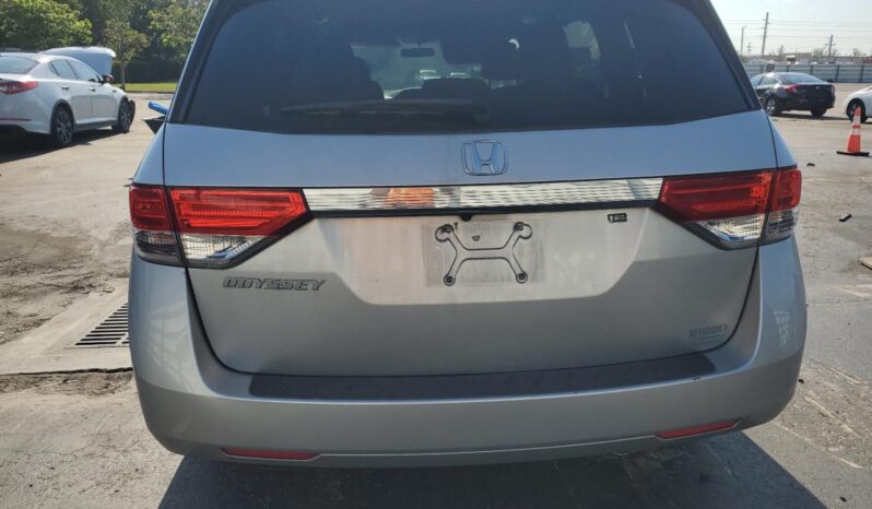 
								2015 Honda Odyssey full									