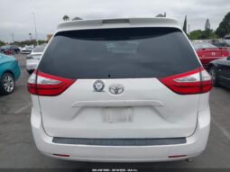
										TOYOTA SIENNA full									