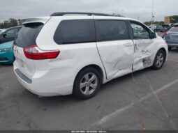 
										TOYOTA SIENNA full									