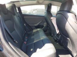 
										Tesla MODEL 3 full									