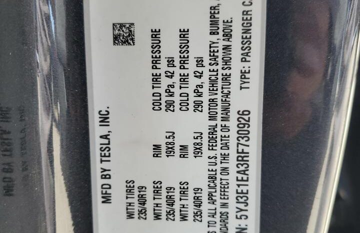 
								Tesla MODEL 3 full									