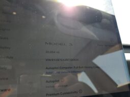 
										Tesla MODEL 3 full									