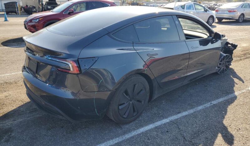 
								Tesla MODEL 3 full									