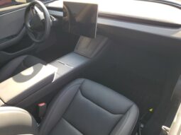 
										Tesla MODEL 3 full									