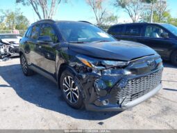 
										2024 Toyota Corolla Cross Hybrid full									