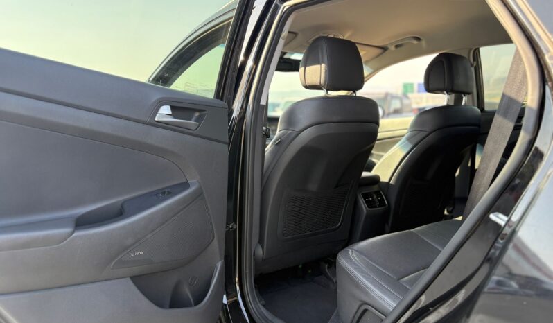 
								HYUNDAI TUCSON full									