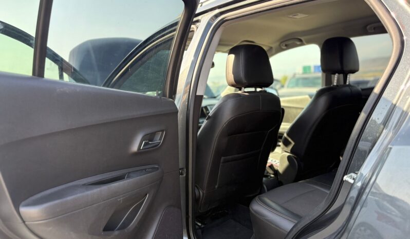 
								CHEVROLET TRAX full									