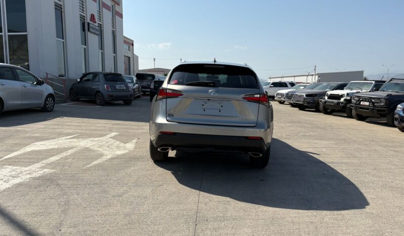 
								LEXUS NX200T full									
