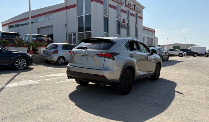 
								LEXUS NX200T full									