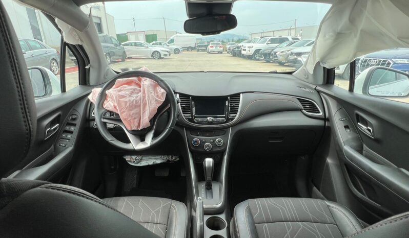 
								CHEVROLET TRAX full									