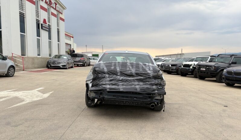 
								BMW 330 full									