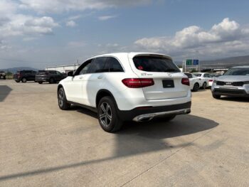 MERCEDES-BENC GLC 300