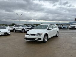 
										Volkswagen Golf full									