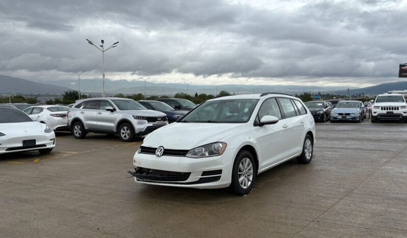 
								Volkswagen Golf full									