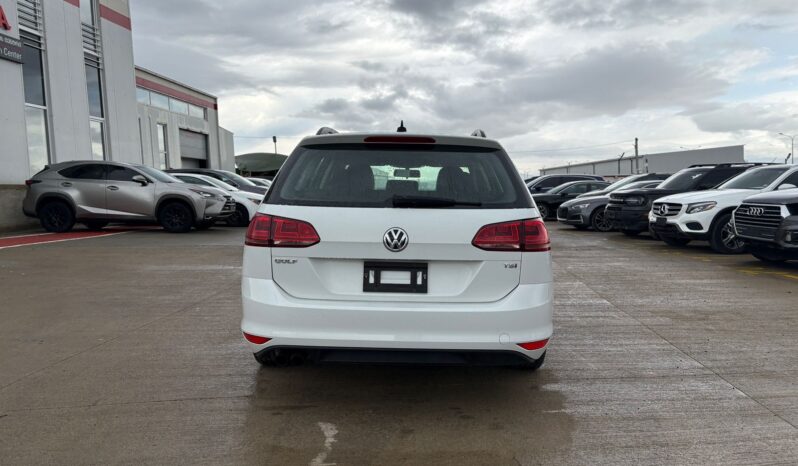 
								Volkswagen Golf full									