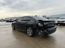 
										BMW 740i full									