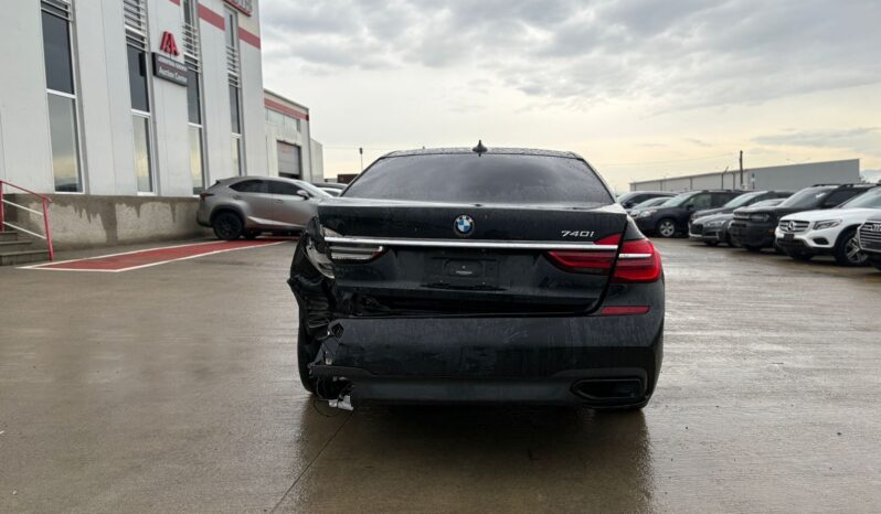 
								BMW 740i full									