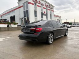 
										BMW 740i full									