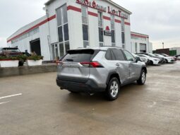 
										TOYOTA RAV4 full									