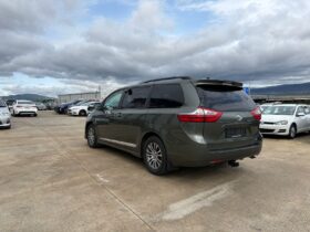 TOYOTA SIENNA XLE