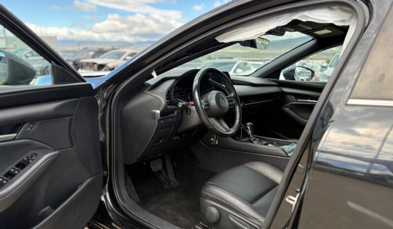 
								MAZDA 3 full									