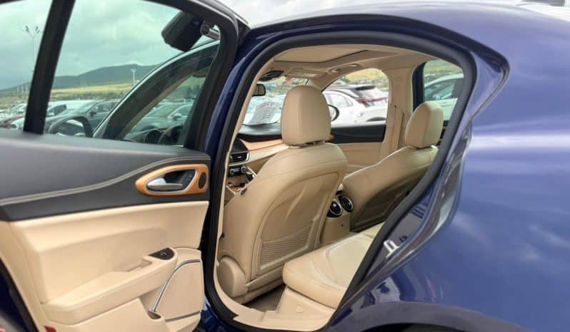 
								ALFA ROMEO GIULIA full									