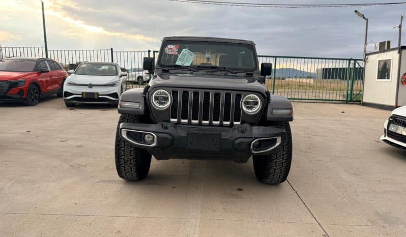 
								JEEP WRANGLER UNLIIMITED SAHARA full									