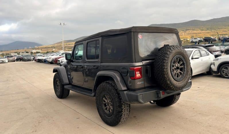
								JEEP WRANGLER UNLIIMITED SAHARA full									
